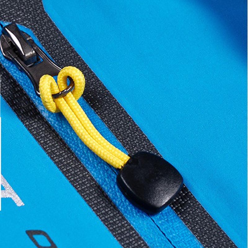 Libuše – Softshellová bunda na turistiku s odnímatelnou kapucí