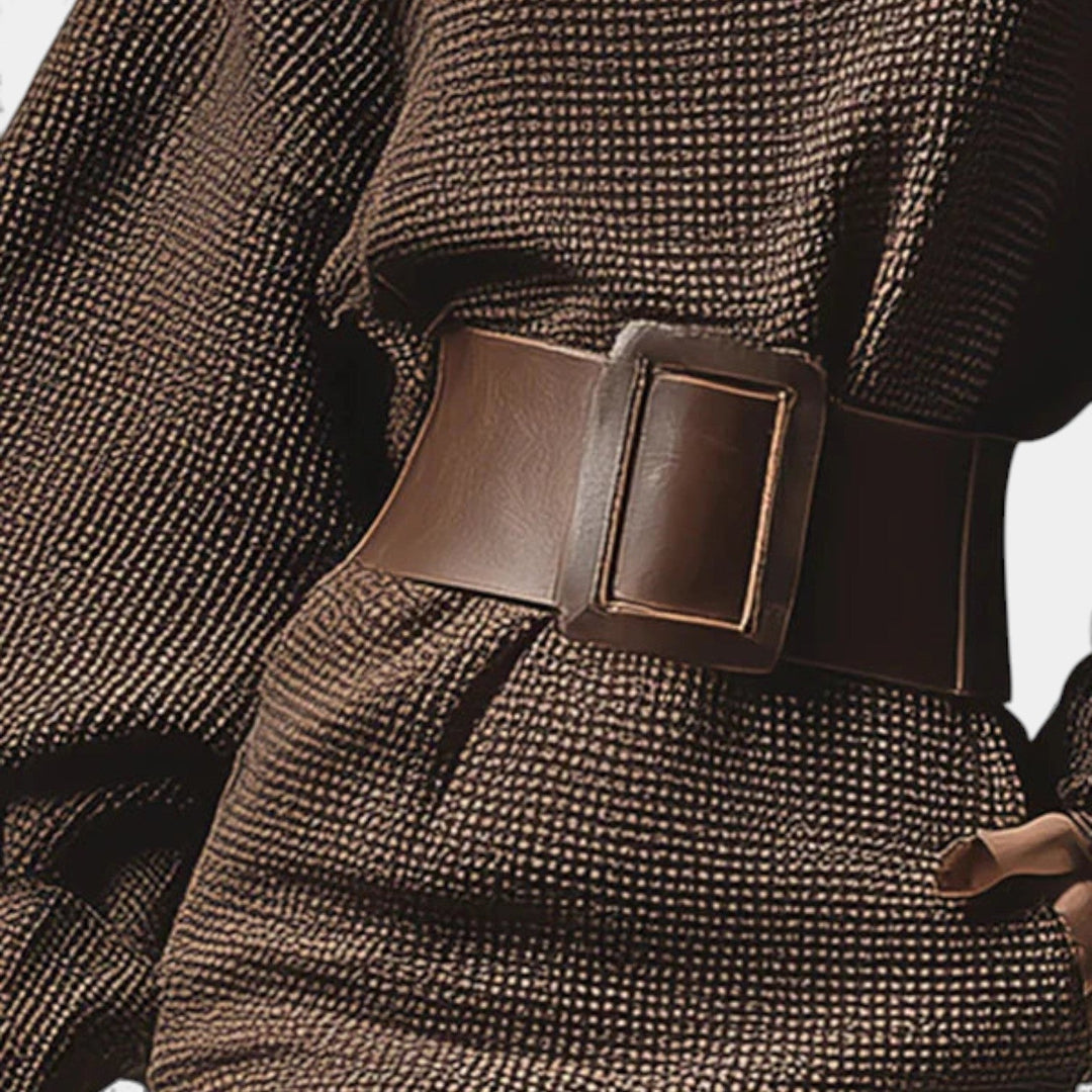 Ema – Elegantní pletené šaty s páskem