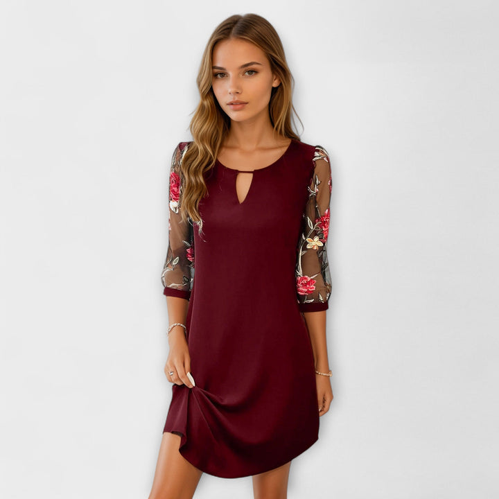 Adelajda - Šaty Nadčasová Elegance